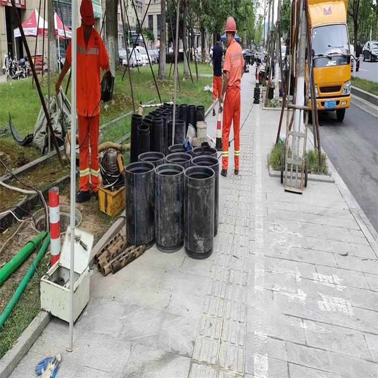 富拉尔基管道短管置换修复